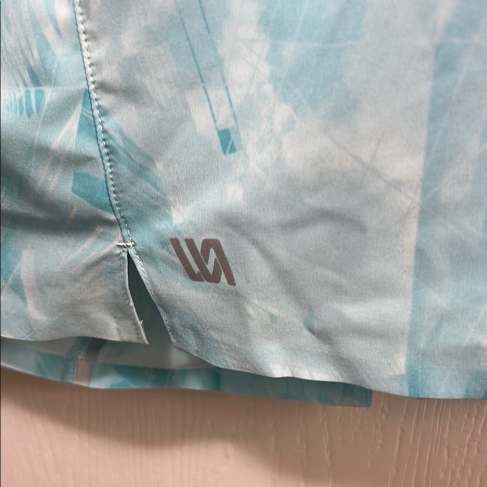 Blue Athletic Shorts with Elastic Waistband and Quick-Dry Fabric - Picture 7 of 8